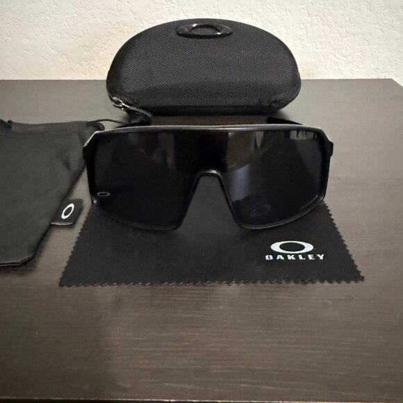 OO9406  Oakley SUTRO Black Matte Frame Silver Icons - Picture 3 of 9